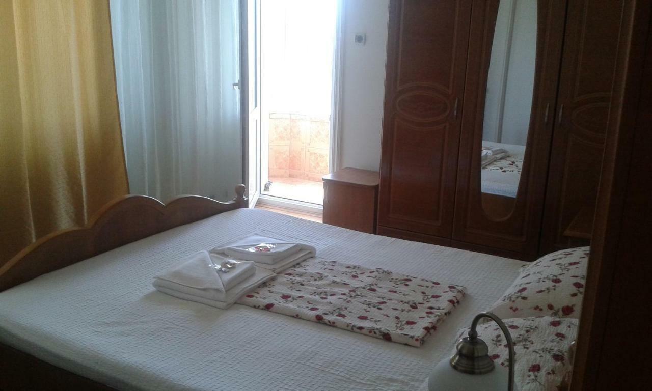 Appartement Vila Cornea à Constanţa Extérieur photo